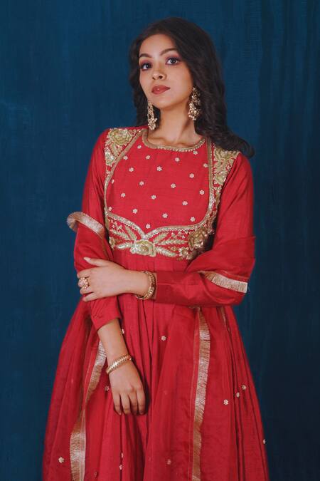 Buy_Saubhagya_Red Silk, Organza, Cotton Zari, Metallic Thread, Hand Anarkali With Dupatta _Online_at_Aza_Fashions