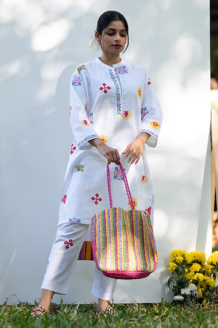 PRACHI KAMAT White Cotton Linen Printed Portuguese Folk Asymmetric Straight Kurta With Pant 