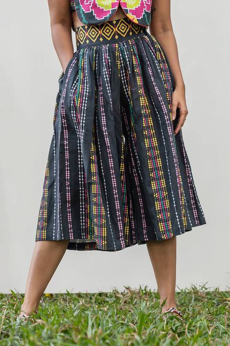 Buy Prachi Kamat Black Cotton, Linen V-neck Portuguese Folk Motif Top With Pant Online at Aza Fashions Buy_Prachi Kamat_Black Cotton, Linen V-neck Portuguese Folk Motif Top With Pant _Online_at_Aza_Fashions