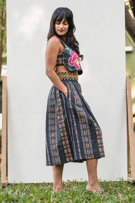 Shop_Prachi Kamat_Black Cotton, Linen V-neck Portuguese Folk Motif Top With Pant _Online_at_Aza_Fashions