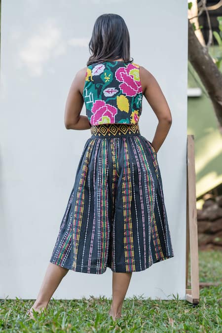 Shop_Prachi Kamat_Black Cotton, Linen V-neck Portuguese Folk Motif Top With Pant _at_Aza_Fashions