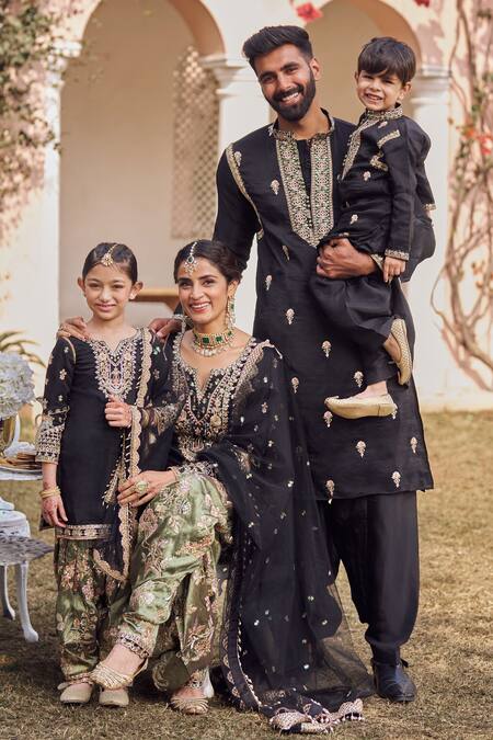 Lashkaraa_Black Silk Sequins, Zari Embroidered Kurta Set_at_Aza_Fashions