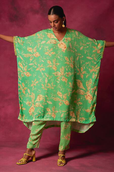 Saundh Green Double Georgette Print Bloom V Neck Kaftan Kurta With Pant