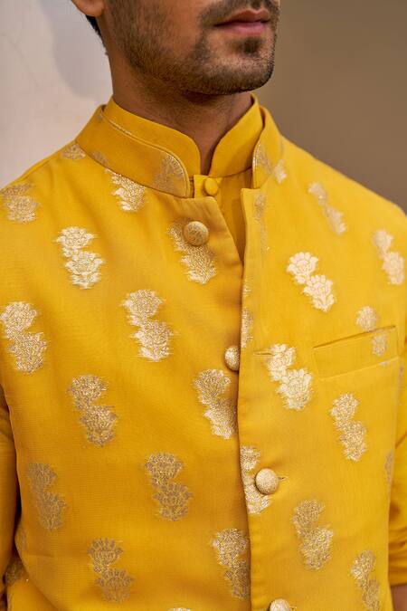 Chhavvi Aggarwal_Yellow Brocade, Chanderi Silk, Silk, Cotton Bloom Woven Banarasi Bundi Kurta Set _Online_at_Aza_Fashions
