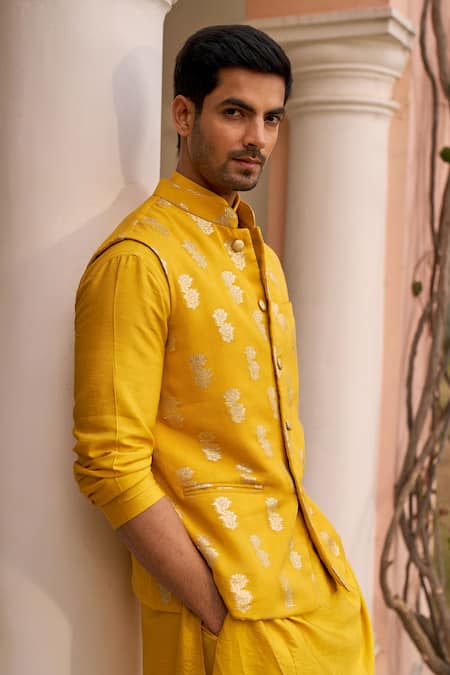Buy_Chhavvi Aggarwal_Yellow Brocade, Chanderi Silk, Silk, Cotton Bloom Woven Banarasi Bundi Kurta Set _Online_at_Aza_Fashions