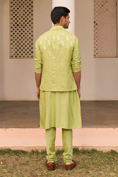 Shop_Chhavvi Aggarwal_Green Brocade, Chanderi Silk, Cotton Blossom Woven Banarasi Bundi Kurta Set _at_Aza_Fashions