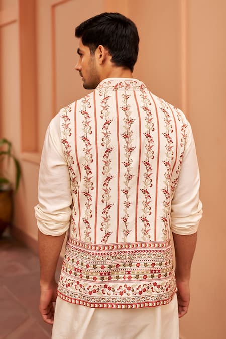 Shop Chhavvi Aggarwal Ivory Chanderi Silk, Cotton Embroidery Blossom Vine Print Bundi Kurta Set at Aza Fashions Shop_Chhavvi Aggarwal_Ivory Chanderi Silk, Cotton Embroidery Blossom Vine Print Bundi Kurta Set _at_Aza_Fashions