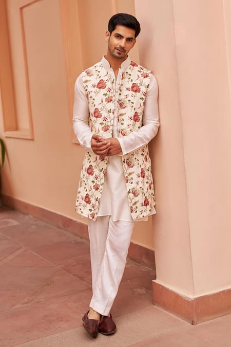 Chhavvi Aggarwal Gardenia Print Longline Bundi Kurta Set 