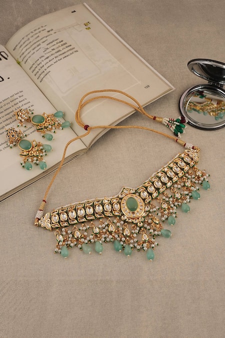 ChhavI'S Jewels Dewy Bloom Kundan & Polki Studded Jewellery Set 