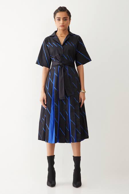Buy Son Of A Noble Snob Black Cotton Satin Collared Monaco Diagonal Stripe Print Dress Online at Aza Fashions Buy_Son Of A Noble Snob_Black Cotton Satin Collared Monaco Diagonal Stripe Print Dress _Online_at_Aza_Fashions