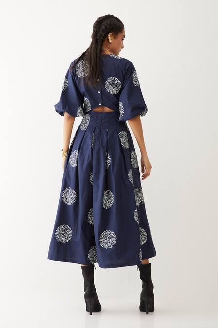 Shop Son Of A Noble Snob Blue Cotton, Poplin V-neck Becca Beans Floral Print Dress at Aza Fashions Shop_Son Of A Noble Snob_Blue Cotton, Poplin V-neck Becca Beans Floral Print Dress _at_Aza_Fashions