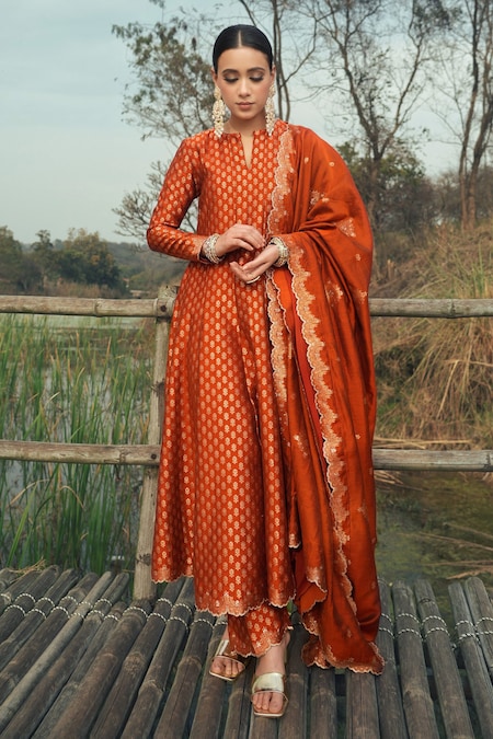 Safaa Orange Vegan Silk Woven Floral Notched The Elaya Anarkali Set 