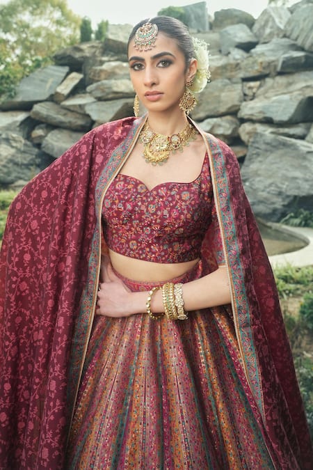 Shop_Safaa_Maroon Velvet Embroidery Sweetheart Neck The Mihrumah Floral Woven Lehenga Set _Online_at_Aza_Fashions