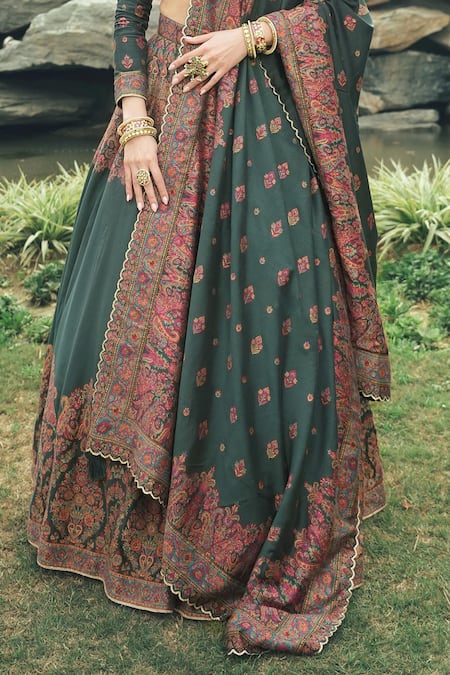 Safaa_Green Velvet Embroidery Round Neck The Nezira Floral Woven Lehenga Set _at_Aza_Fashions