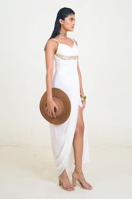 Rishi and Vibhuti Ivory Crepe Sequins, Embroidery Sweetheart Neck Airel Placement Bodysuit Dress Online at Aza Fashions Rishi and Vibhuti_Ivory Crepe Sequins, Embroidery Sweetheart Neck Airel Placement Bodysuit Dress _Online_at_Aza_Fashions