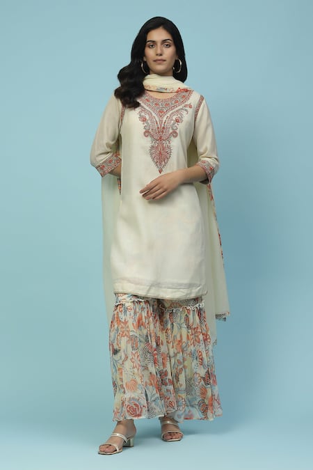 Aarke Ritu Kumar Shahaab Floral Yoke Embroidered Kurta Set 