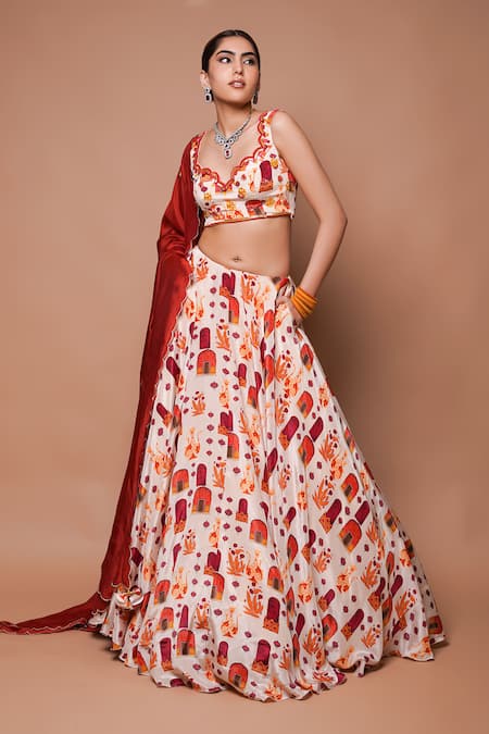 Ahi Clothing Cream Heavy Crepe Print Bahar Jharoka Cutdana Sweetheart Neck Lehenga Set