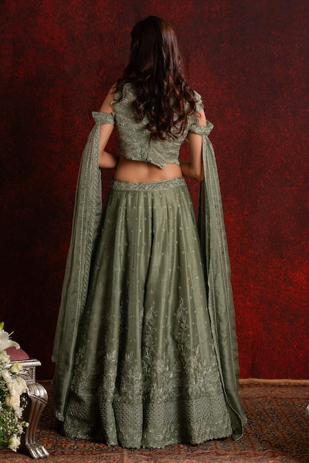 Shikha And Srishti Design Embroidered Blouse & Lehenga Set 