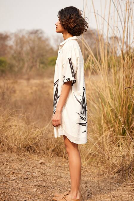 Kharakapas_Off White Cotton Collared Leaf Printed Shirt Dress _Online_at_Aza_Fashions
