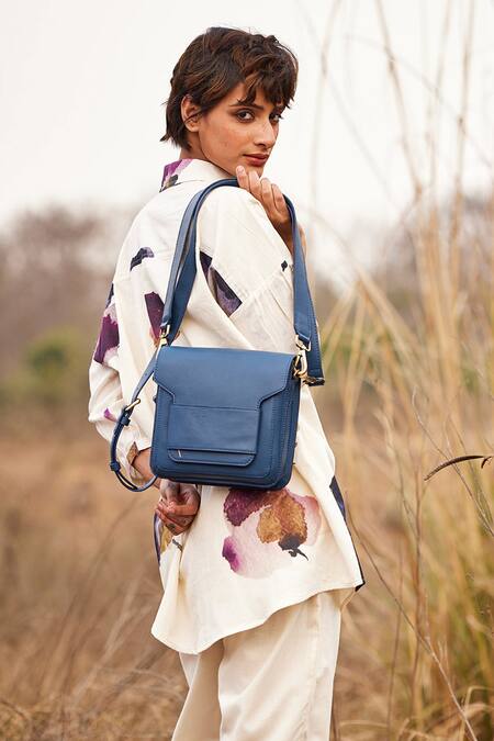 Buy_Kharakapas_Off White Cotton Collared Cascade Fling Floral Print Shirt And Pant Set _Online_at_Aza_Fashions