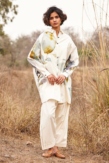 Buy_Kharakapas_Off White Cotton Collared Pahadi Floral Print Shirt And Salwar Pant Set _Online_at_Aza_Fashions