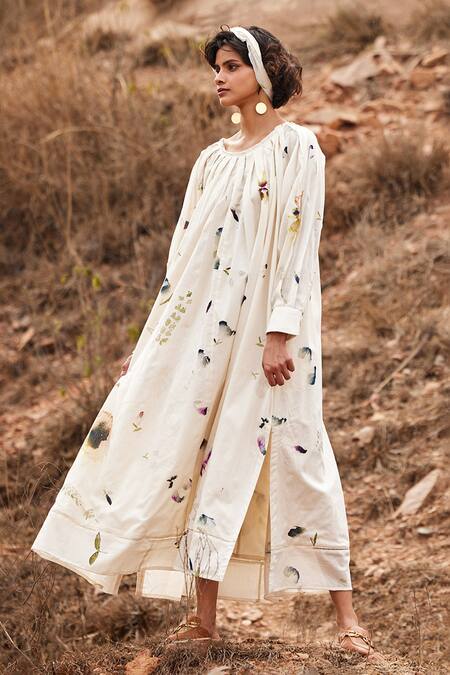Kharakapas_Off White Cotton Embroidery Round Neck Gul Scattered Floral Print Dress _Online_at_Aza_Fashions