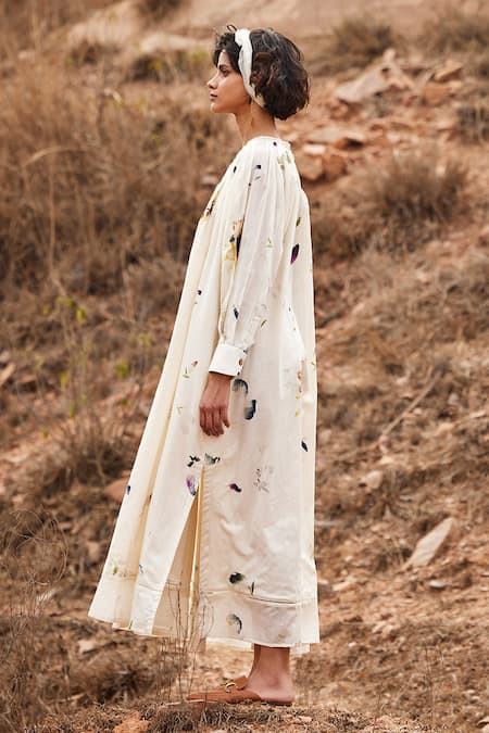 Buy_Kharakapas_Off White Cotton Embroidery Round Neck Gul Scattered Floral Print Dress _Online_at_Aza_Fashions
