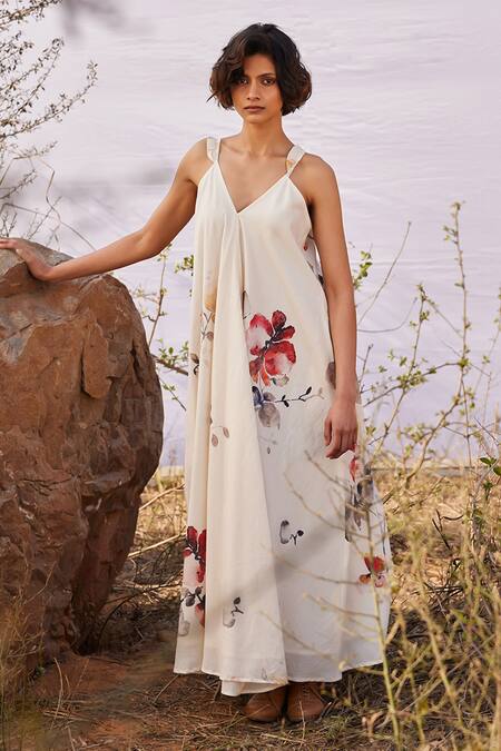 Kharakapas_Off White , Satin V-neck Wisteria Floral Print Dress _Online_at_Aza_Fashions