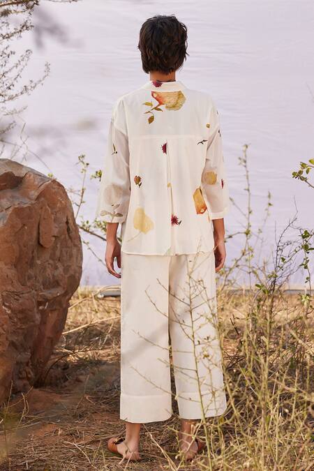 Shop_Kharakapas_Off White Cotton Embroidery Button-down Neck Ruyi Floral Print Shirt And Pant Set _at_Aza_Fashions