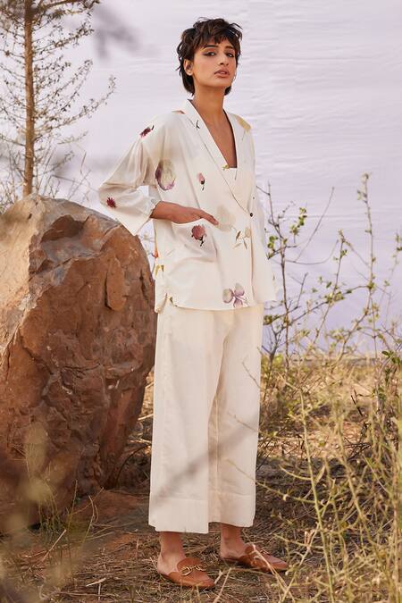 Shop_Kharakapas_Off White Cotton Embroidery Button-down Neck Ruyi Floral Print Shirt And Pant Set _Online_at_Aza_Fashions
