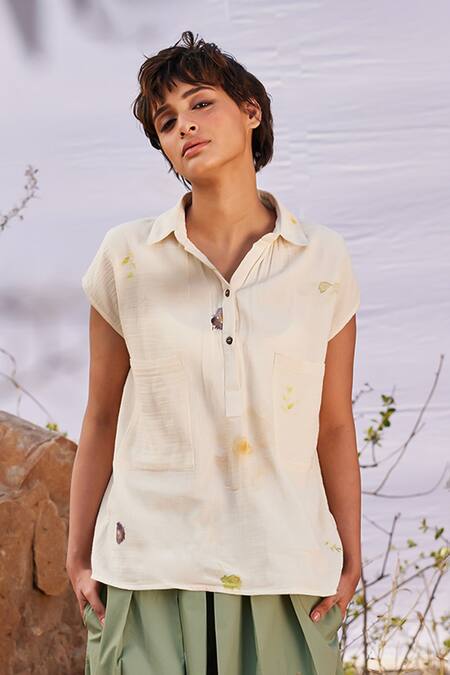 Kharakapas Off White Cotton Collared Swiss Placement Printed Shirt Online at Aza Fashions Kharakapas_Off White Cotton Collared Swiss Placement Printed Shirt _Online_at_Aza_Fashions