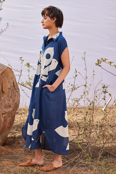 Kharakapas_Blue Cotton Collared Azalea Printed Shirt Dress _Online_at_Aza_Fashions