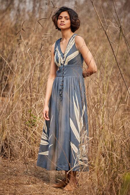 Buy_Kharakapas_Grey Cotton V-neck Dove Leaf Print Dress _Online_at_Aza_Fashions