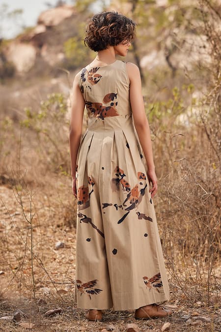Shop_Kharakapas_Beige Poplin V-neck Mithi Bird Print Jumpsuit _at_Aza_Fashions