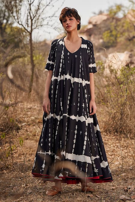 Kharakapas Kala Shahad Shibori Pattern Dress 