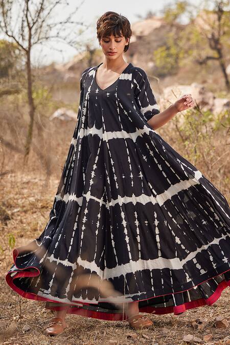 Buy_Kharakapas_Black Cotton Asymmetric Kala Shahad Shibori Pattern Dress _Online_at_Aza_Fashions