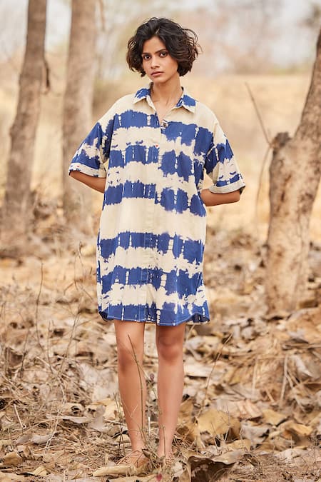 Kharakapas Barish Shibori Pattern Shirt Dress 