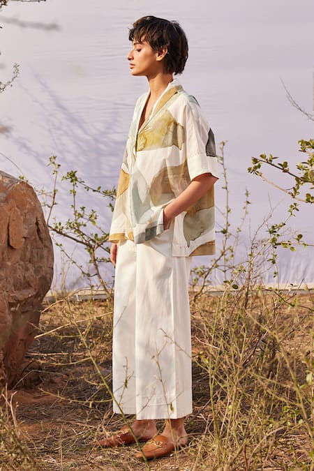Kharakapas_Off White Cotton Shawl Neck Verdure Printed Shirt _Online_at_Aza_Fashions