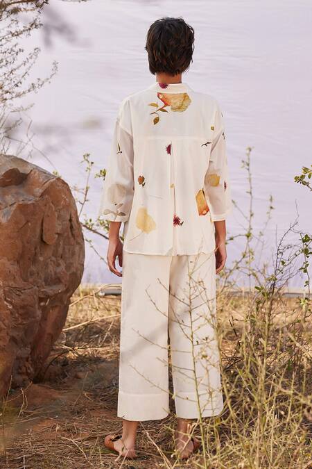 Shop_Kharakapas_Off White Cotton Collared Ruyi Floral Print Shirt _at_Aza_Fashions