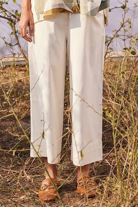 Kharakapas Off White Cotton, Twill Verdure Pant Online at Aza Fashions Kharakapas_Off White Cotton, Twill Verdure Pant _Online_at_Aza_Fashions
