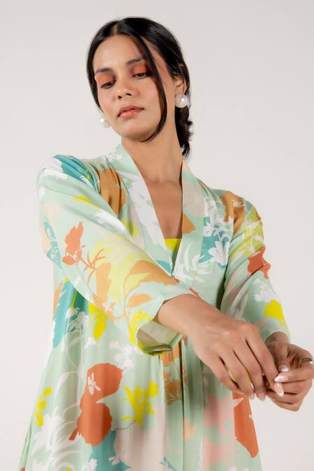 Shop Aroop Shop India Green Cotton, Silk V-neck Leena Holly Floral Print Kurta Online at Aza Fashions Shop_Aroop Shop India_Green Cotton, Silk V-neck Leena Holly Floral Print Kurta _Online_at_Aza_Fashions
