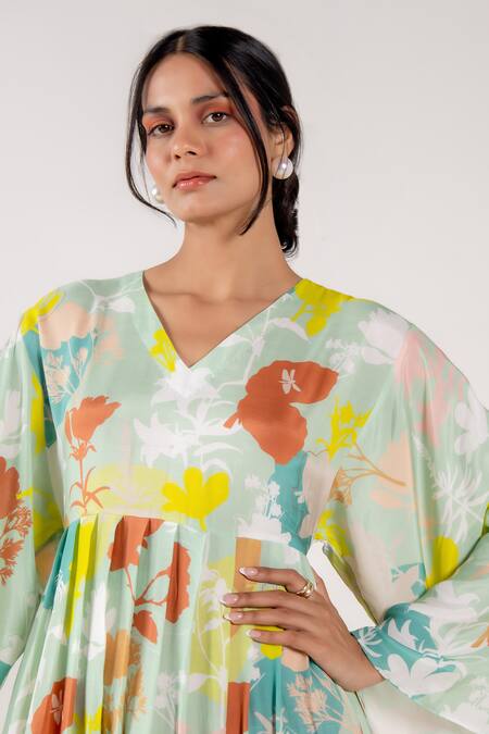 Aroop Shop India Green Cotton, Silk V-neck Tulip Holly Print Kurta And Pant Set at Aza Fashions Aroop Shop India_Green Cotton, Silk V-neck Tulip Holly Print Kurta And Pant Set _at_Aza_Fashions