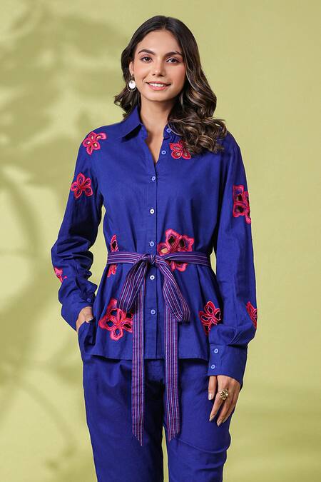 K-Anshika Blue Cotton Embroidered Resham Thread Collar Shirt And Pant Set Online at Aza Fashions K-Anshika_Blue Cotton Embroidered Resham Thread Collar Shirt And Pant Set _Online_at_Aza_Fashions