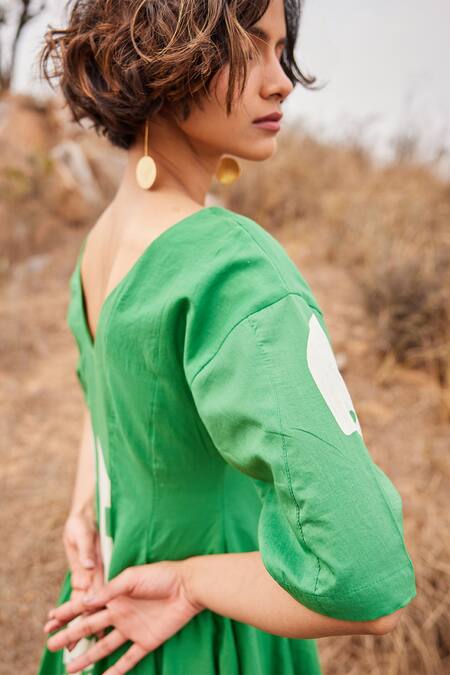 Kharakapas_Green Cotton V-neck Abstract Print Flare Dress _at_Aza_Fashions