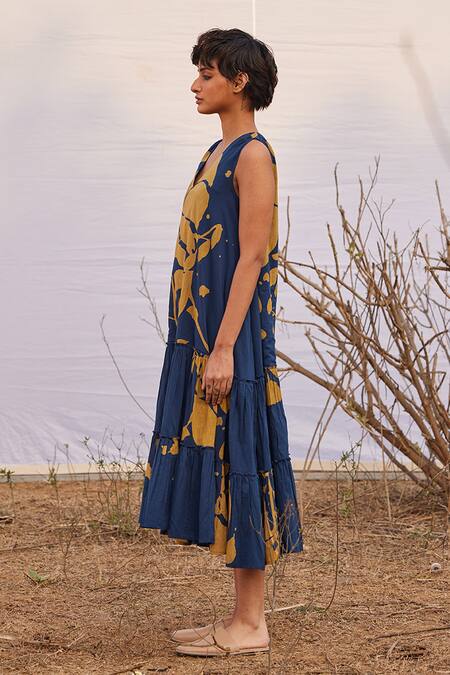 Shop_Kharakapas_Blue Cotton V-neck Abstract Floral Tiered Midi Dress _Online_at_Aza_Fashions