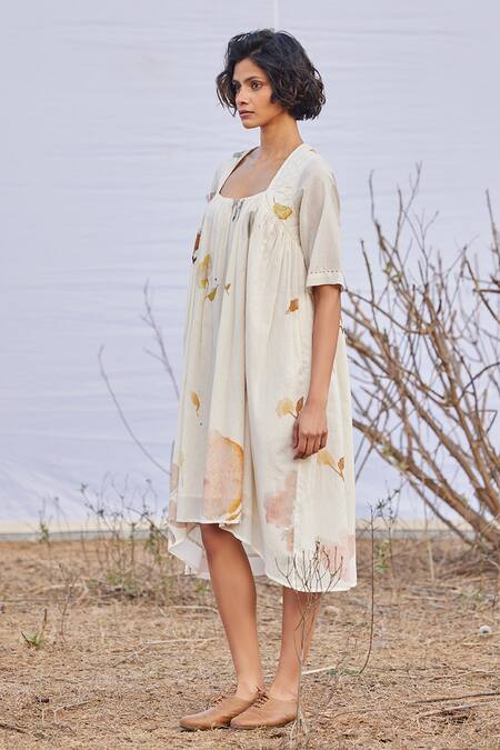 Kharakapas_Off White Cotton Square Neck Alabaster Asymmetric Printed Dress _Online_at_Aza_Fashions