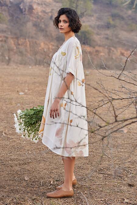 Kharakapas_Off White Cotton Square Neck Alabaster Asymmetric Printed Dress _at_Aza_Fashions