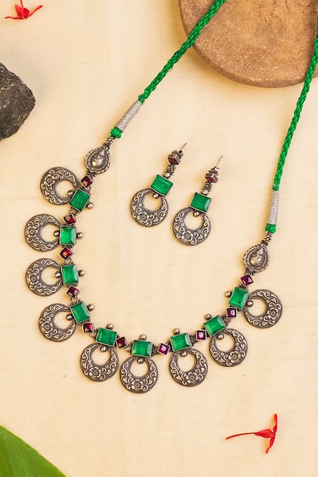 Mero Jewellery Kempstone Embellished Temple Necklace Set 