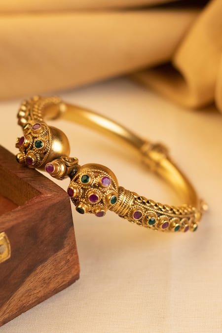 Mero Jewellery Gold Plated Onyx Work Temple Cuff 