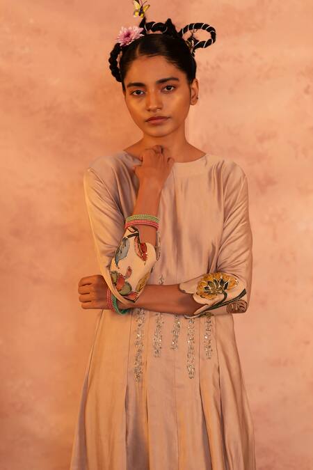 Shop Aamra By Lavanya Ivory Chanderi Silk, Satin Sequins, Front Pleated Kurta With Straight Pant at Aza Fashions Shop_Aamra By Lavanya_Ivory Chanderi Silk, Satin Sequins, Front Pleated Kurta With Straight Pant _at_Aza_Fashions